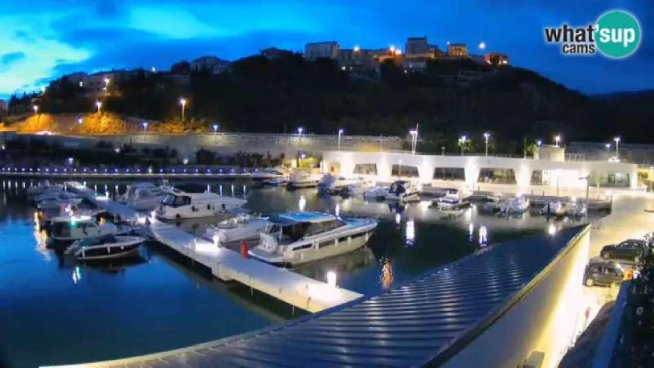 Apartman Bokula Novi Vinodolski Exterior foto